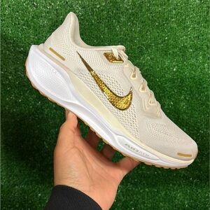 NEW Nike pegasus 41 phantom gold. Women’s size 8.5